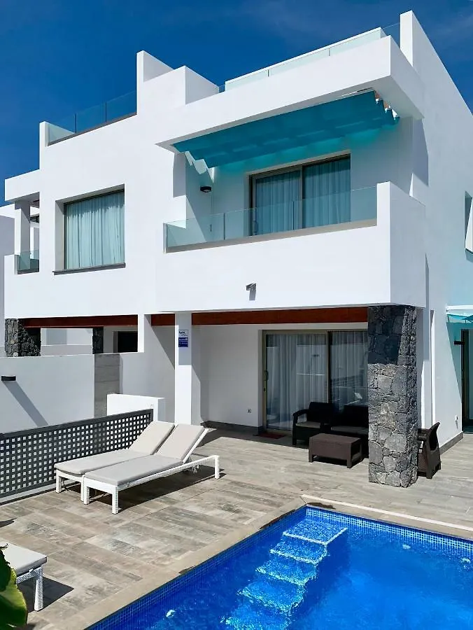 Luxury Villa In Los Cristianos location
